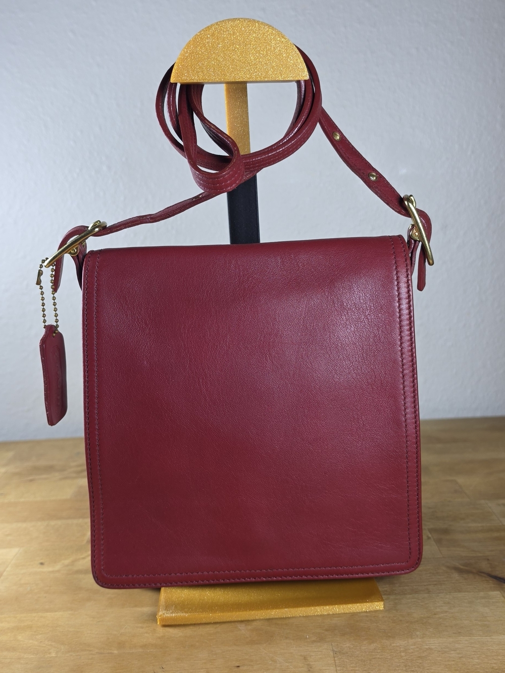 Coach Legacy Slim Flap 9821 Red Leather Crossbody Y2K 2002 Hang Tag